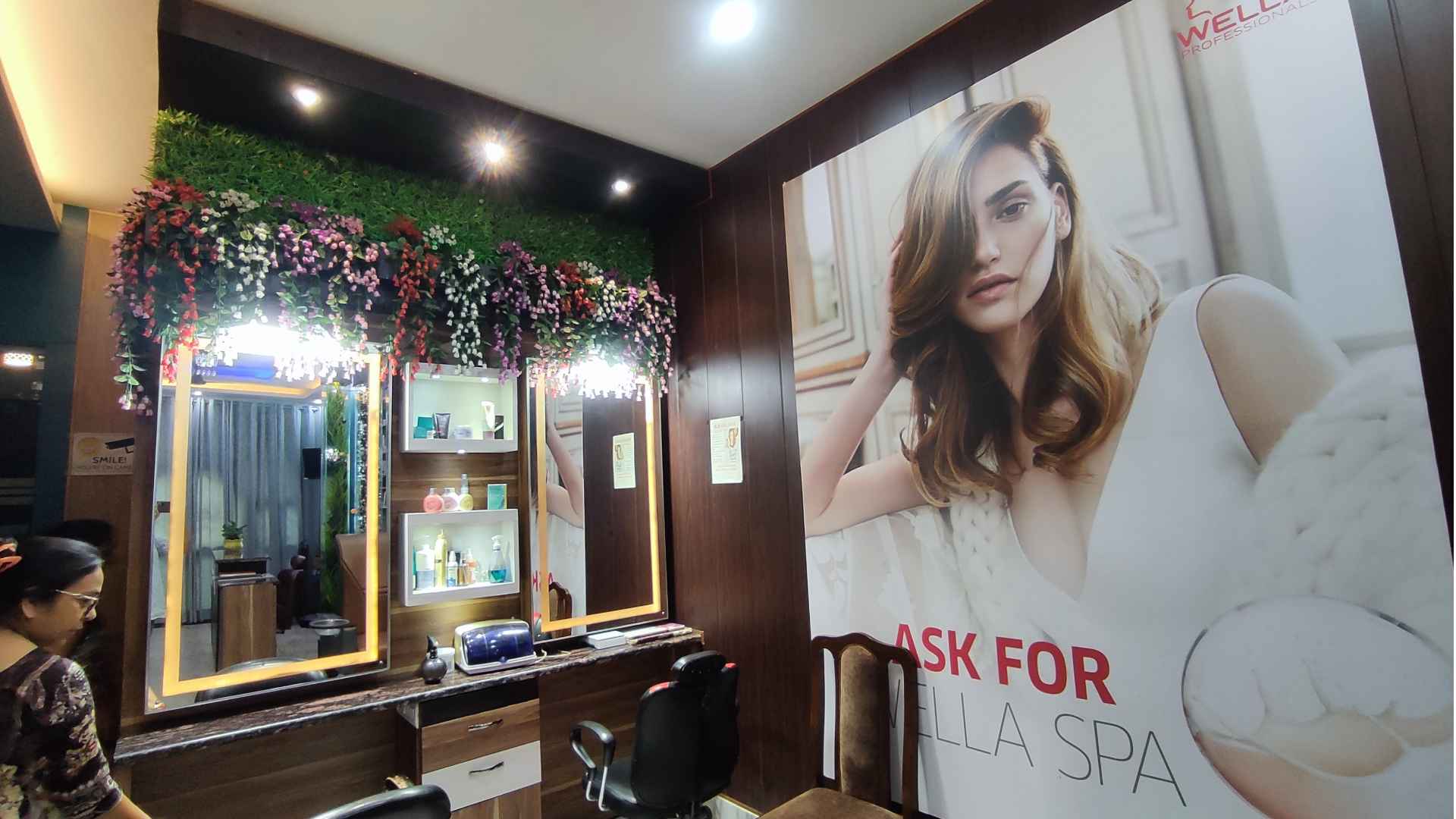 tip top salon and academy – 1
